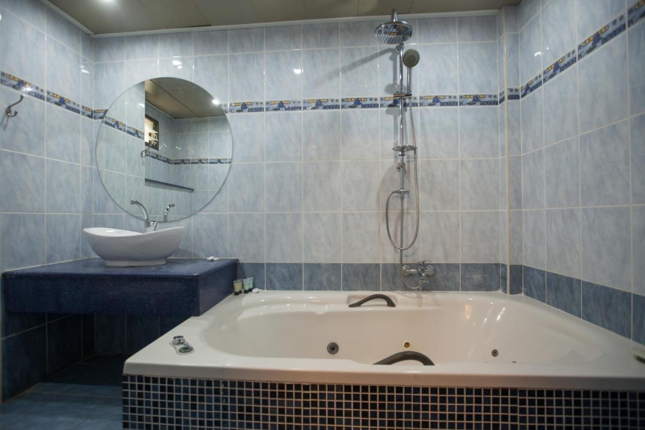 Puy Ahuzat Haosher Hotel Tiberias Exteriér fotografie